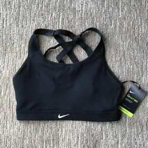 NWT Nike Pro Impact Sports Bra